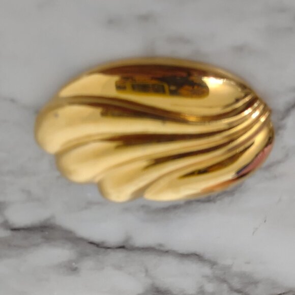 Vintage Rare  Wave/Shell Design Gold Tone Pin Brooch signed MONET - Picture 3 of 6
